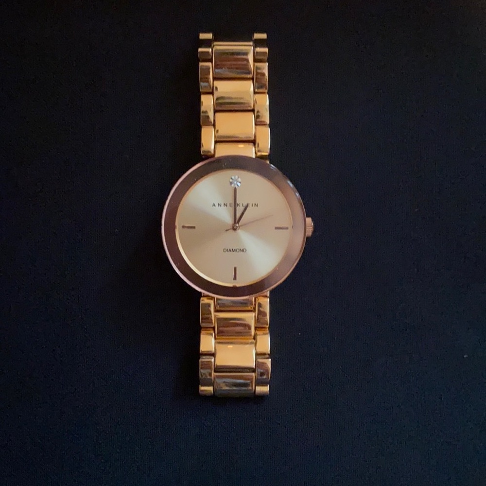 Anne Kline: Gold Colored Watch